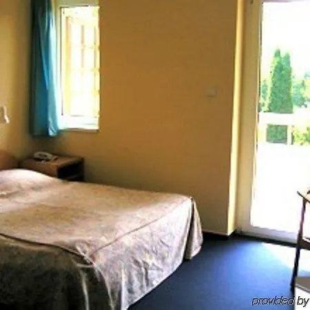 Hotel Romai 3*