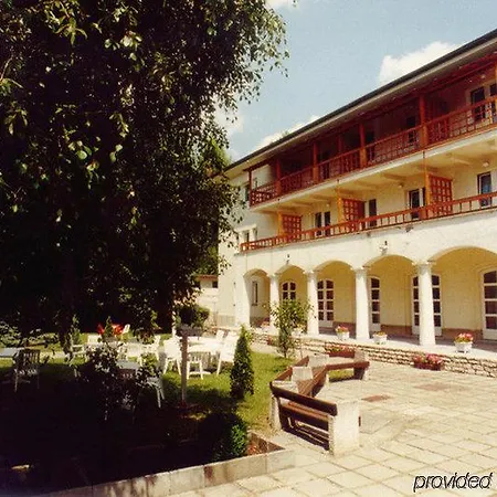 Hotel Romai